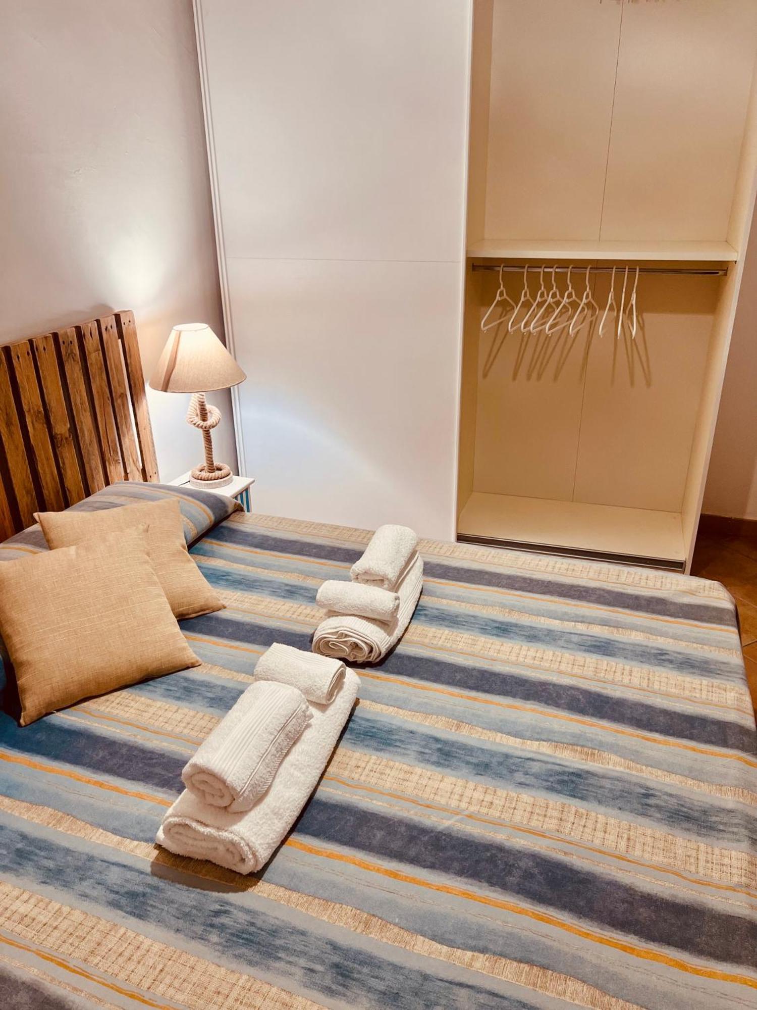 Il Maestrale Apartamento La Maddalena  Exterior foto